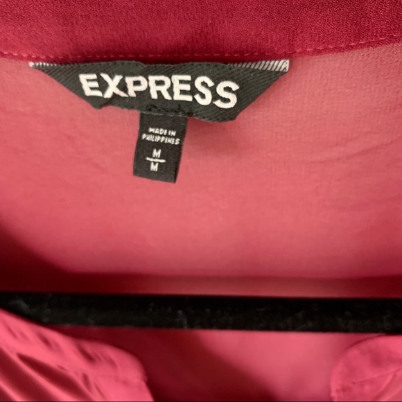 Express Flowy Blouse - Picture 2 of 3